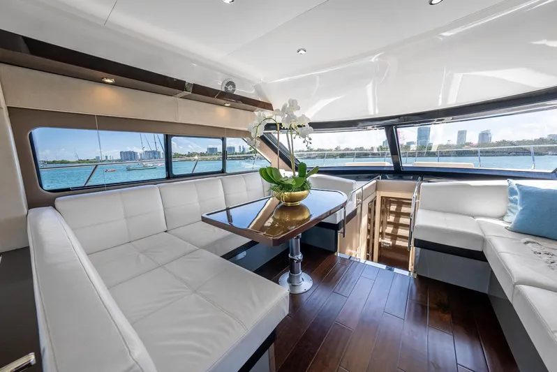 Roll Tide II Yacht Photos Pics 