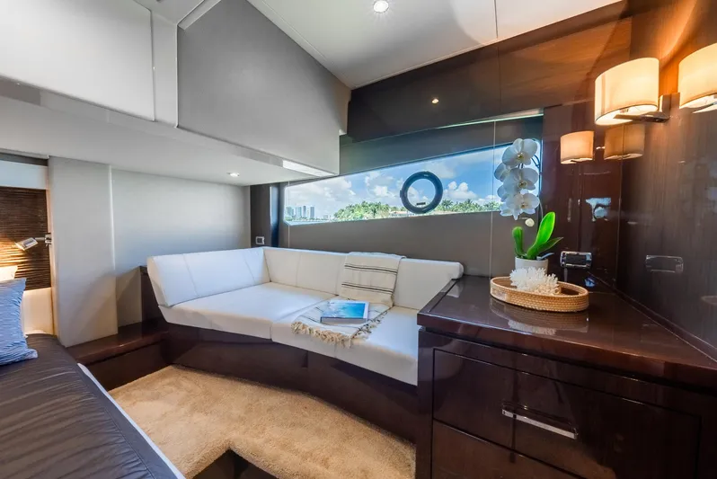 Roll Tide II Yacht Photos Pics 