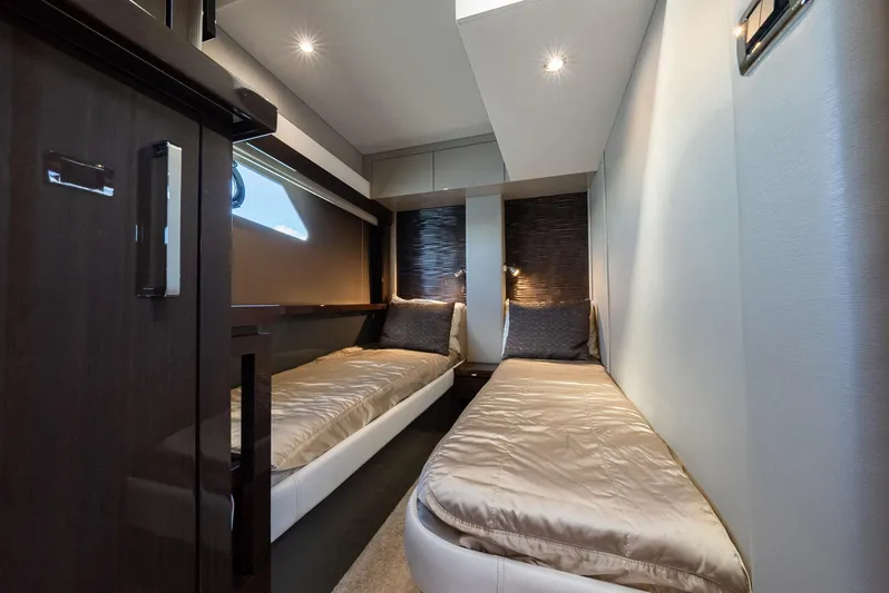 Roll Tide II Yacht Photos Pics 