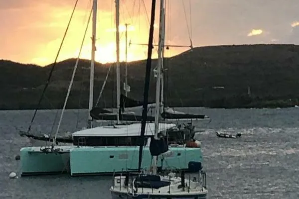 Zun Zun Yacht Photos Pics 