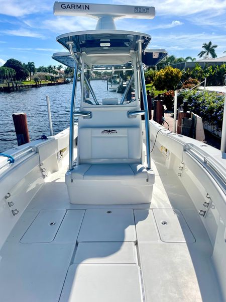 2018 Invincible 33 Open Fisherman