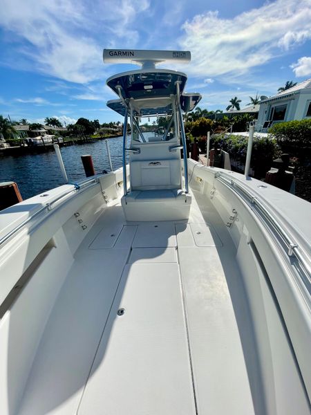 2018 Invincible 33 Open Fisherman