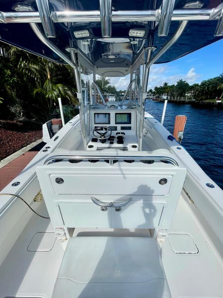 2018 Invincible 33 Open Fisherman