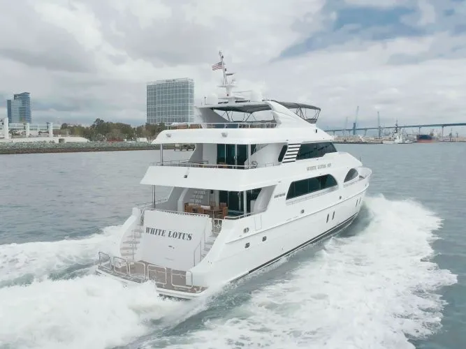 White Lotus Yacht Photos Pics 2011 President Sterling Tri-deck - Image 4