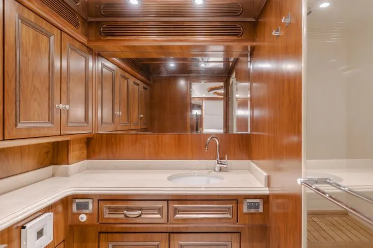 White Lotus Yacht Photos Pics 2011 President Sterling Tri-deck - Image 39