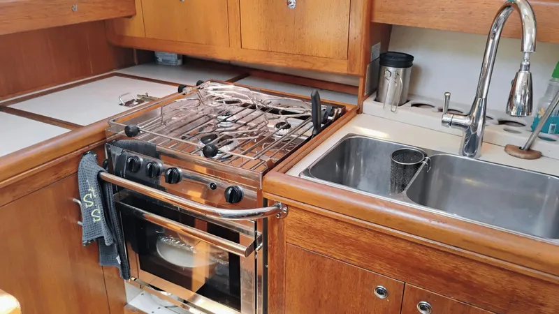 Bliss Yacht Photos Pics 