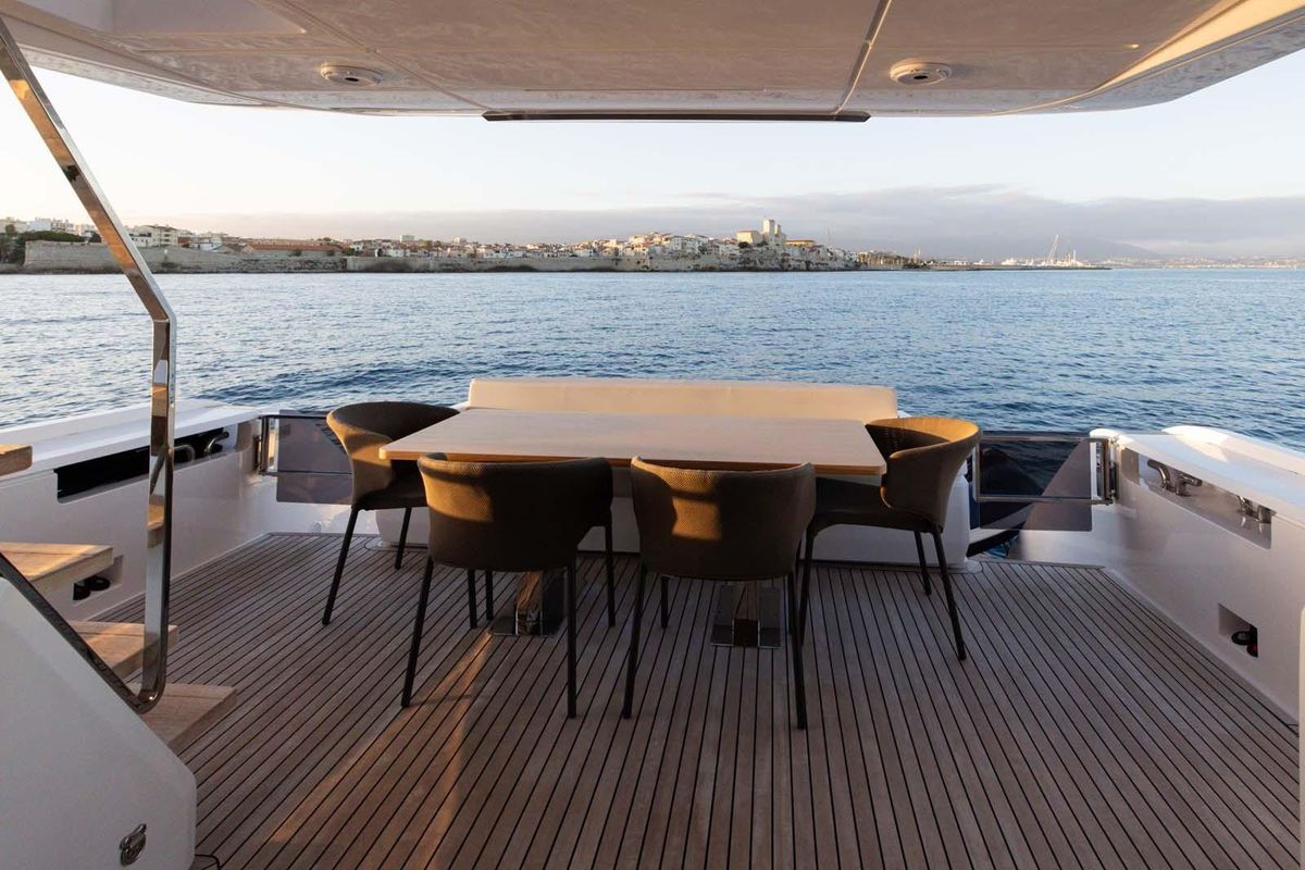 2022 Ferretti Yachts 68 