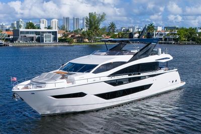 Yacht