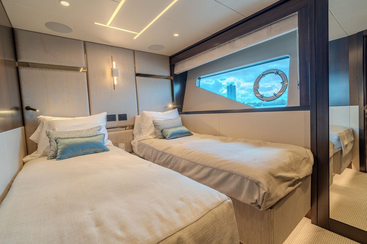 2023 Sunseeker 86 