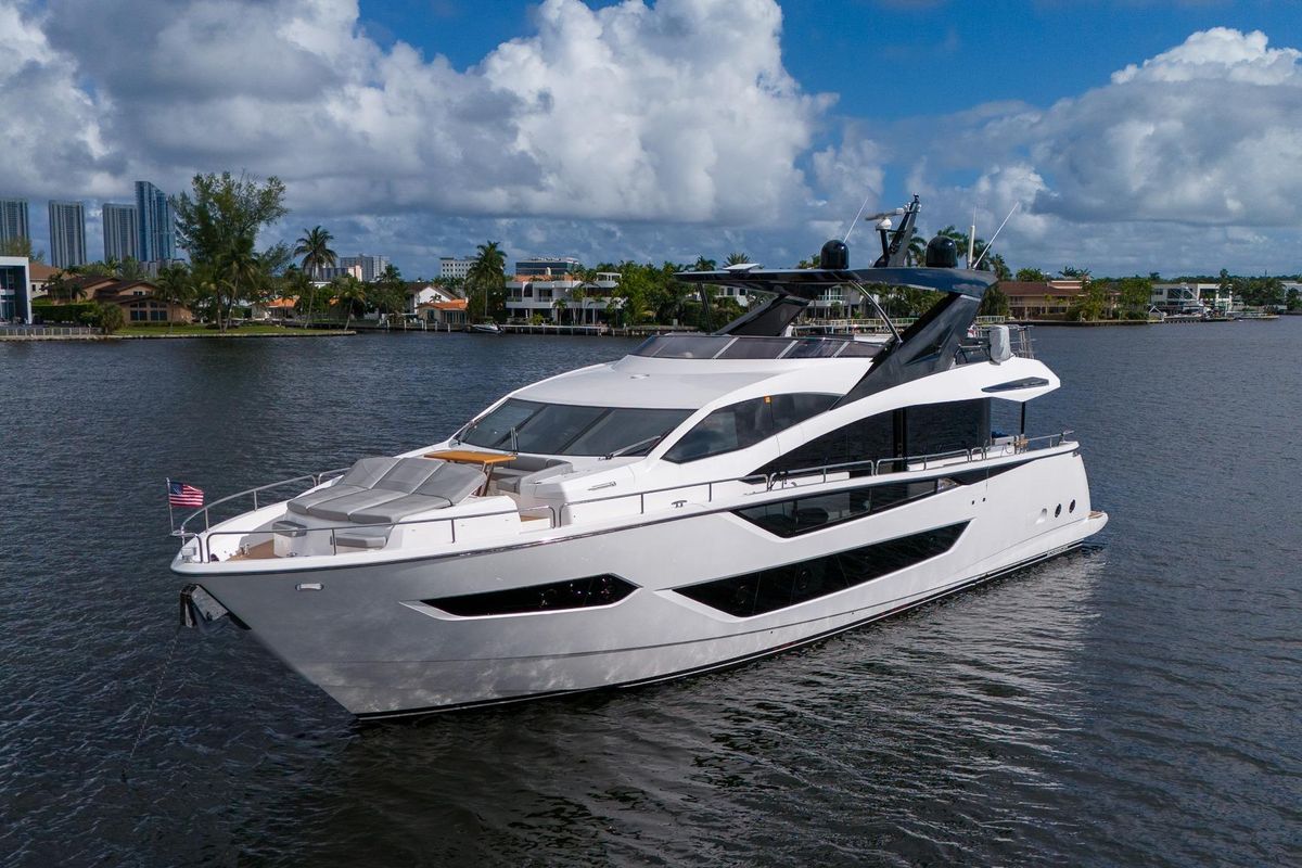 2023 Sunseeker 86 