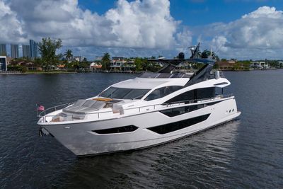 Yacht