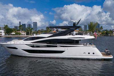 Yacht