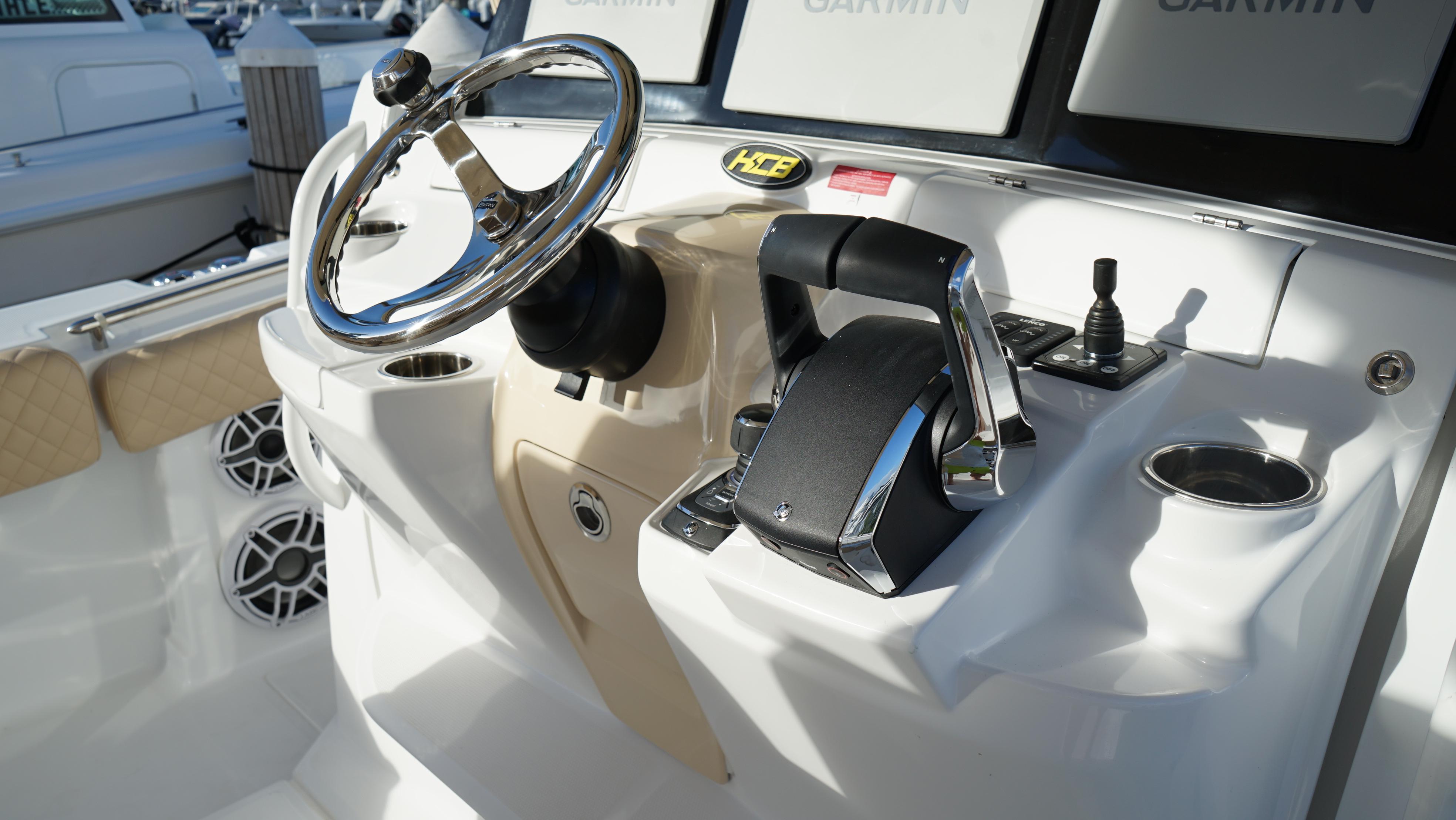 2024 HCB 39 Speciale Center Console for sale - YachtWorld