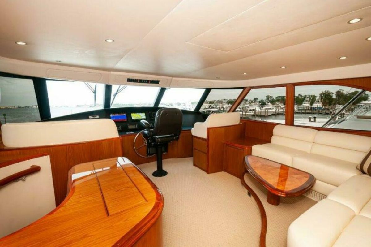 2012 Viking 76 