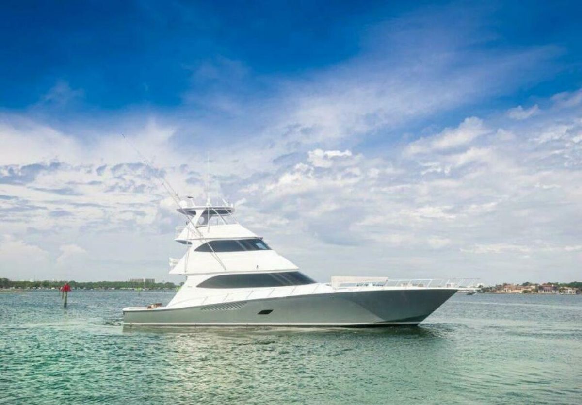2012 Viking 76 