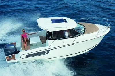 Jeanneau NC 695