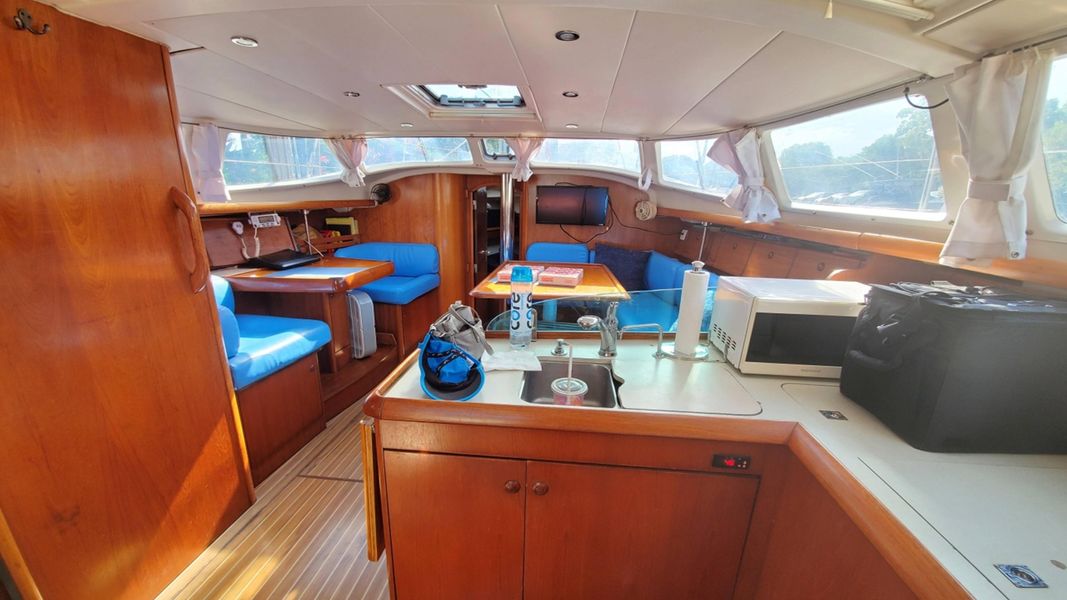 2003 Jeanneau Sun Odyssey 43 DS