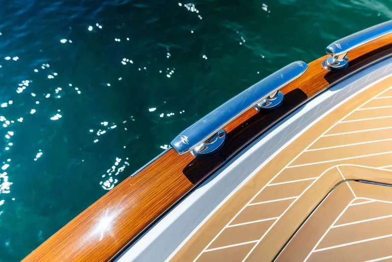 Dutch Yacht Photos Pics Zeelander 55 yacht deck detail, 2019 model, with polished wood and stainless steel accents.