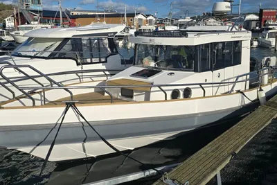 2011 Paragon 25 Cabin