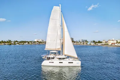 Lagoon 46 Owner's Version