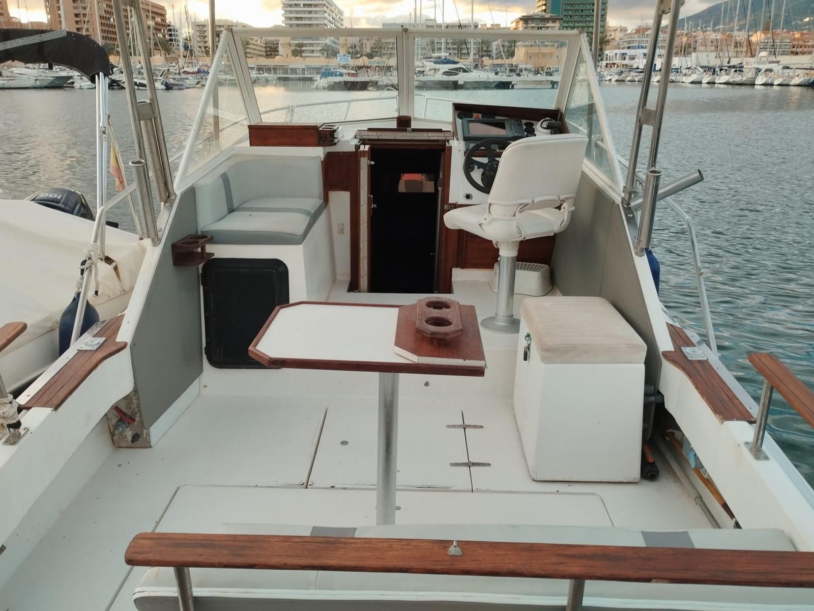 1985 Chaparral 238 Xlc