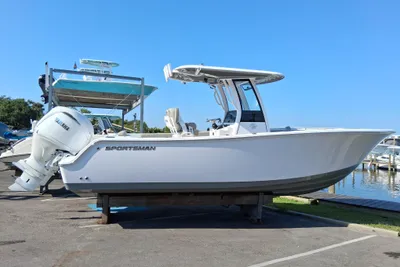 Sportsman Open 252 Center Console