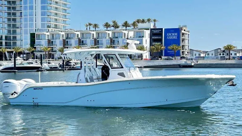 The Reel Commander Yacht Photos Pics 