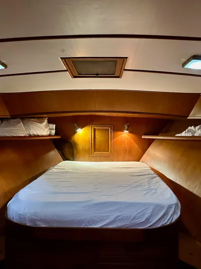 Tanglefoot Yacht Photos Pics 