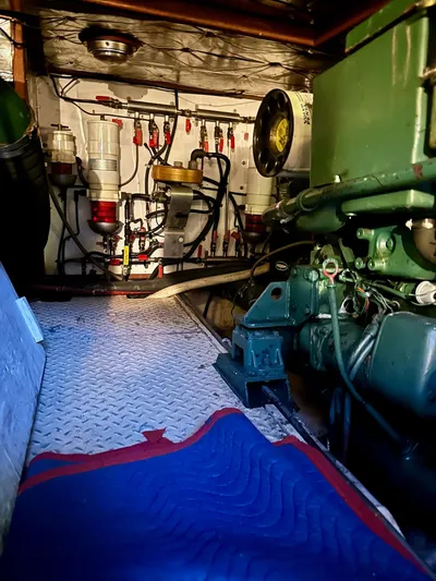 Tanglefoot Yacht Photos Pics 