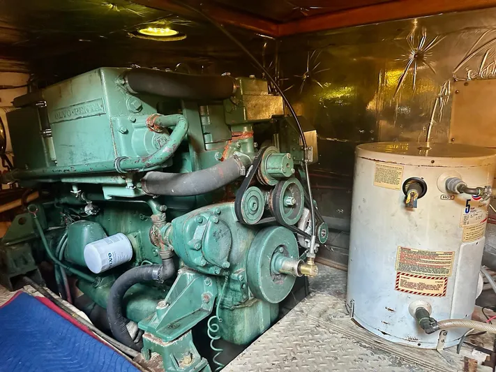 Tanglefoot Yacht Photos Pics 