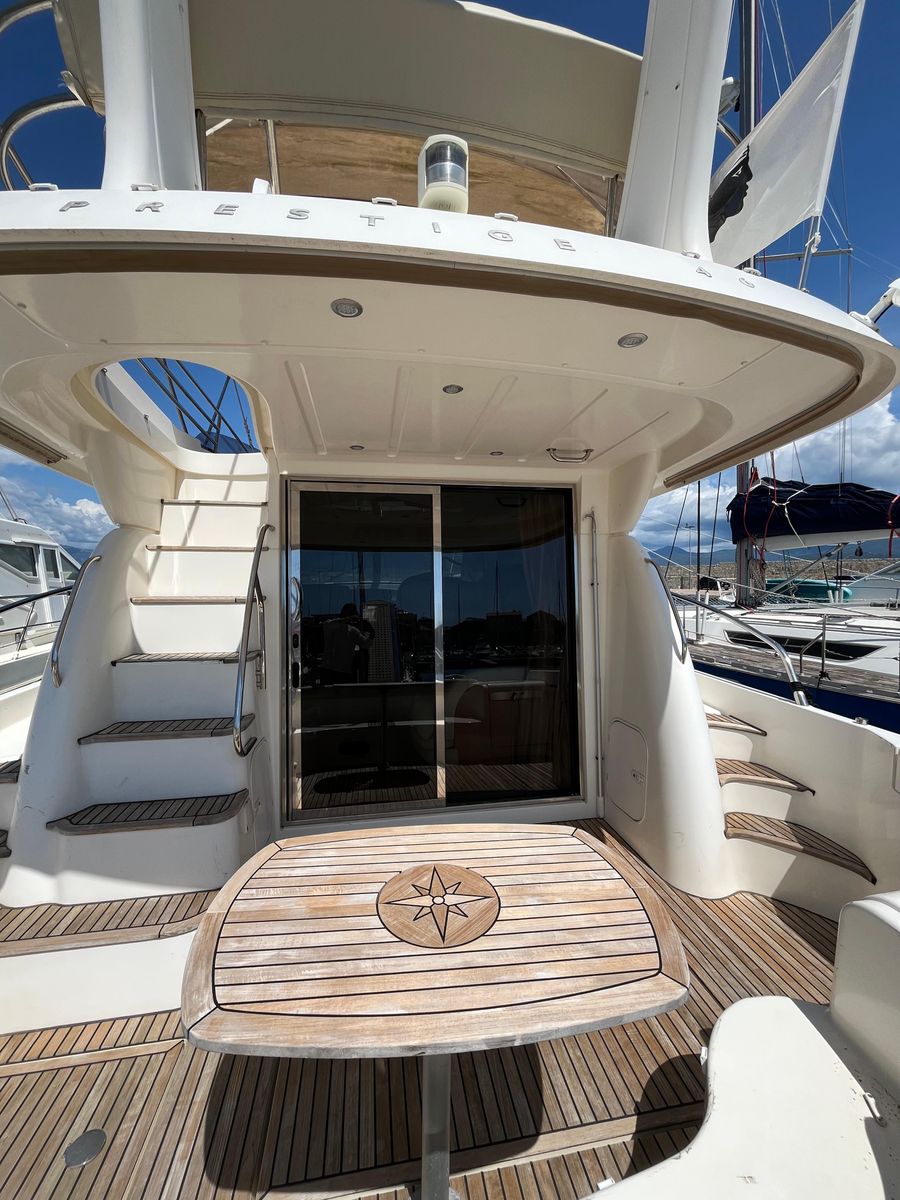 2010 Prestige 46 