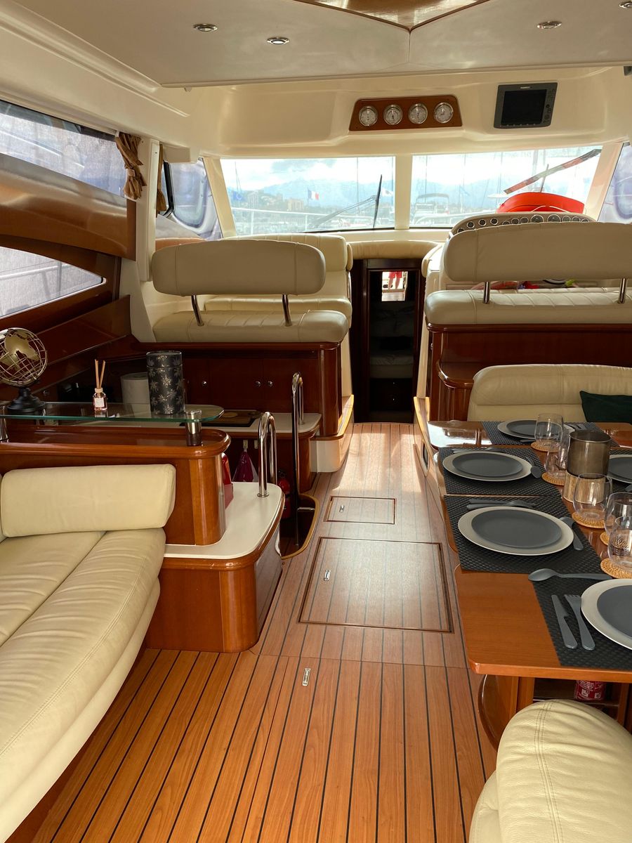 2010 Prestige 46 