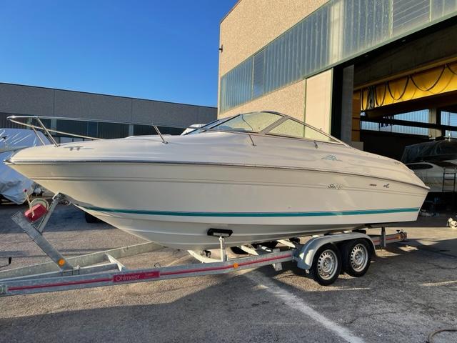 1996 Sea Ray 215 Express Cruiser