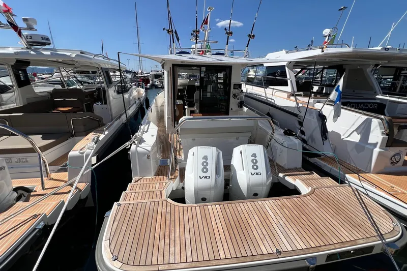  Yacht Photos Pics NIMBUS C11