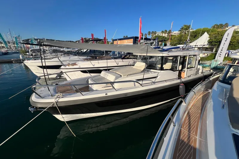  Yacht Photos Pics NIMBUS C11