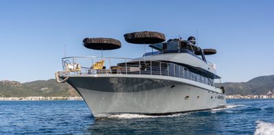 Yacht