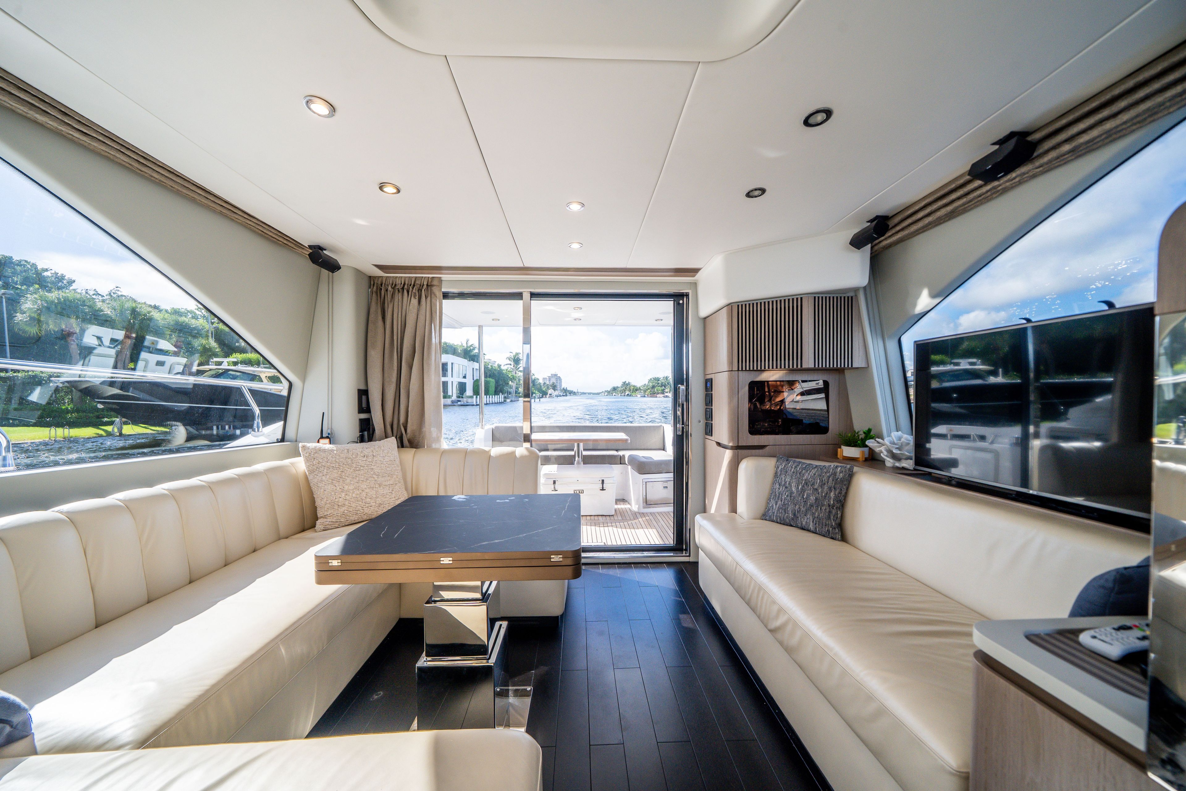 Yacht