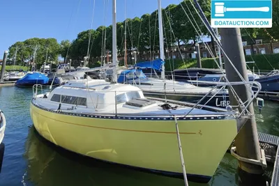 1976 Sturgeon 28