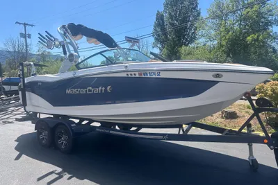 MasterCraft X22