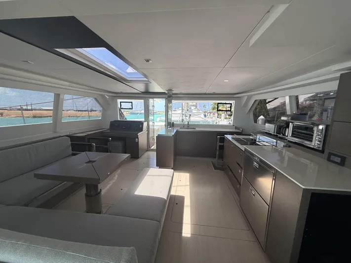 Stargazer Yacht Photos Pics 