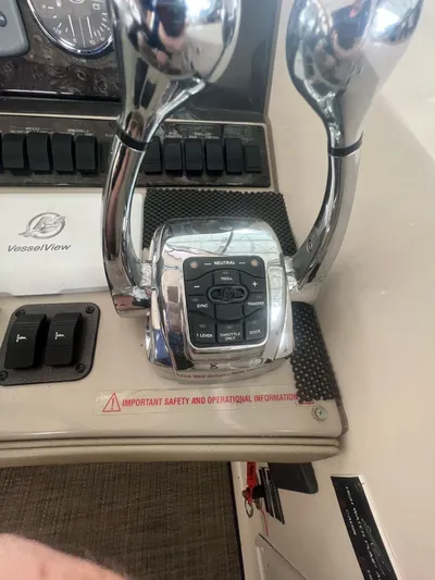 Happy Place Yacht Photos Pics 