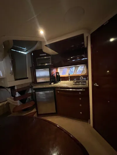 Happy Place Yacht Photos Pics 