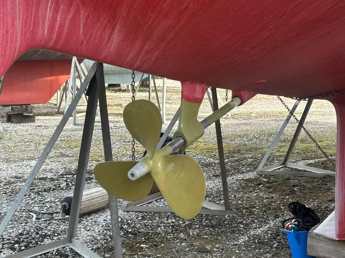 Challenger Yacht Photos Pics Propeller of a 1992 Hallberg-Rassy 45 sailboat on dry dock.