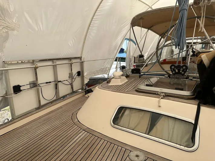 Challenger Yacht Photos Pics 