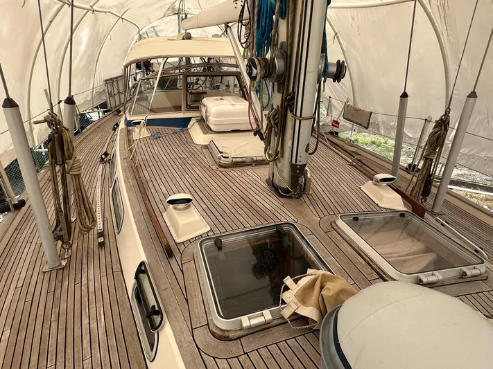 Challenger Yacht Photos Pics 