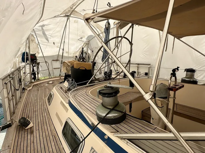 Challenger Yacht Photos Pics 