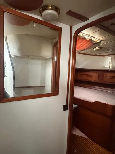 Challenger Yacht Photos Pics 