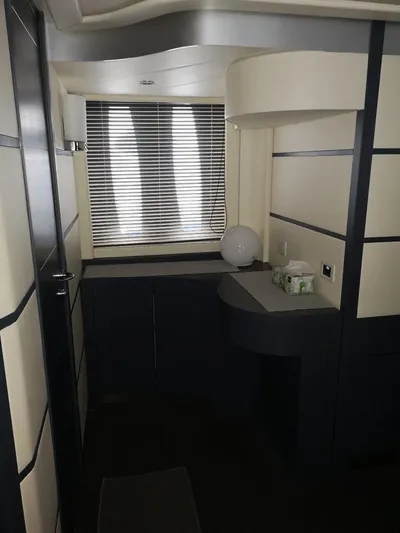  Yacht Photos Pics Interior of 2007 Pershing 62 yacht with modern design and sleek furnishings.