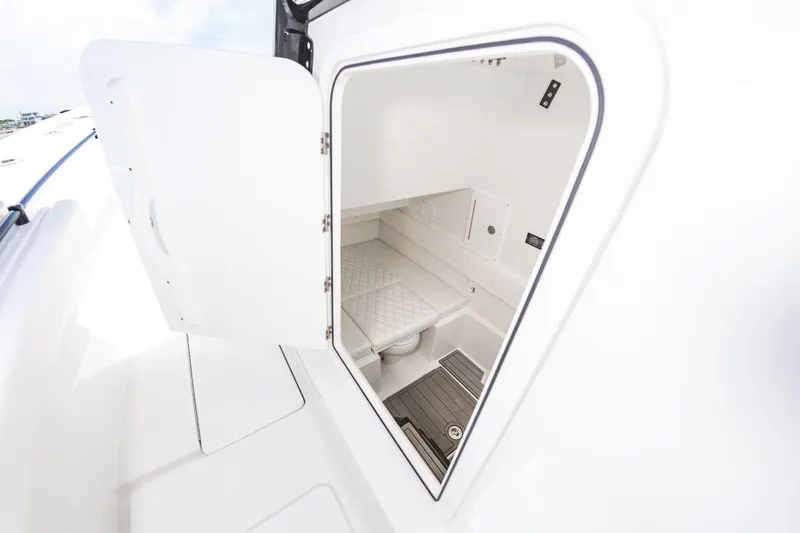 Xcessive Risk Yacht Photos Pics 