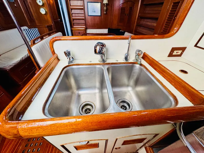 Surprise Yacht Photos Pics 